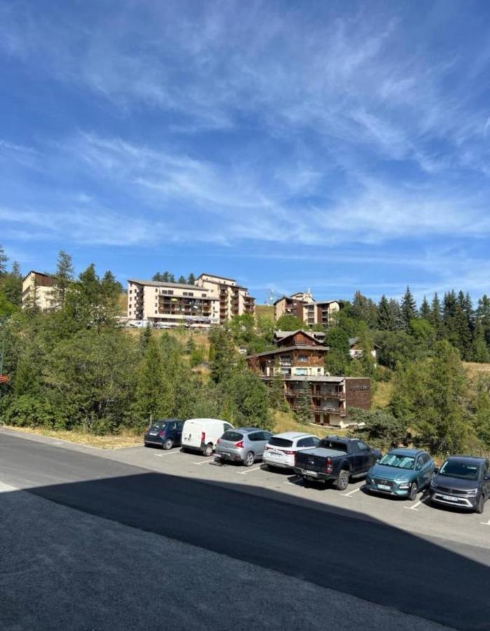 Appartement Pied Des Pistes Super Sauze Enchastrayes Exterior foto